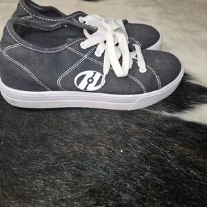 Heelys Black and White Kids Sneakers